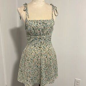 Tip straps sun dress